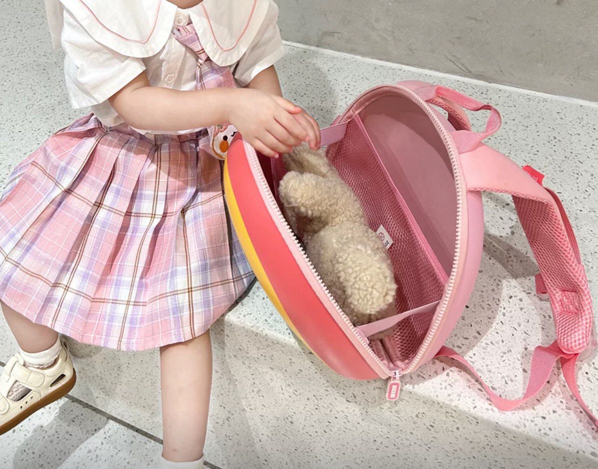 Zoy Zoii B8 Sugar – Mochila Infantil Corazón Arcoíris 3D Ligera y Cómoda