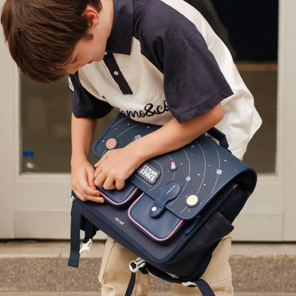 Mochila colorida infantil con planetas y nave espacial