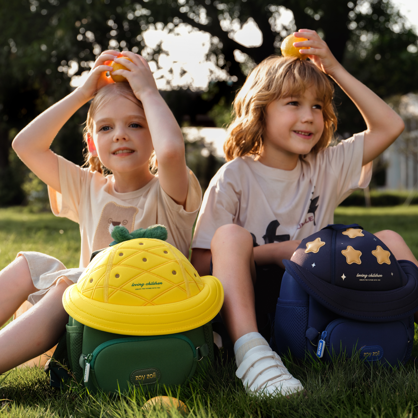 Mochila infantil ligera piña con correas acolchadas