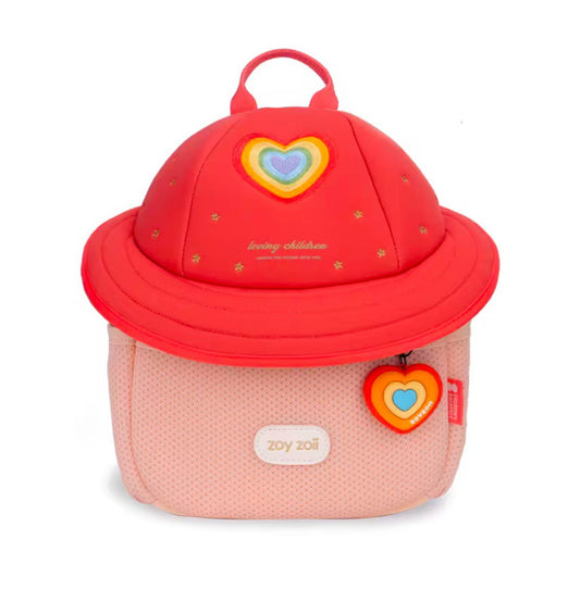 Mochila infantil roja con diseño de corazón arcoíris