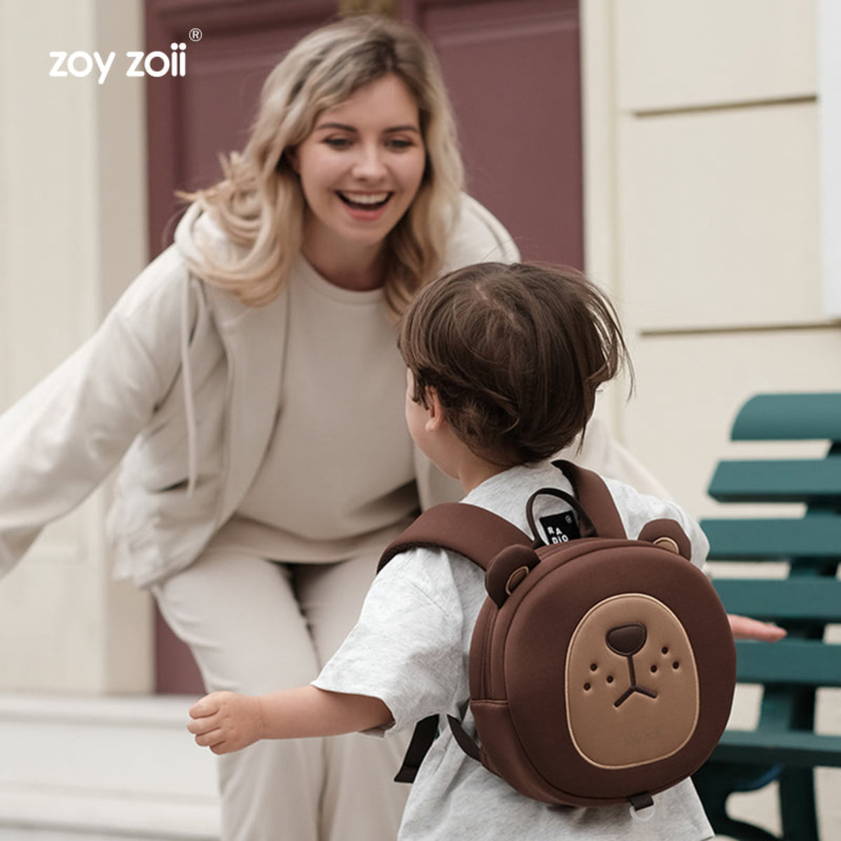 Mochila Zoy Zoii cómoda y segura con diseño tierno de oso