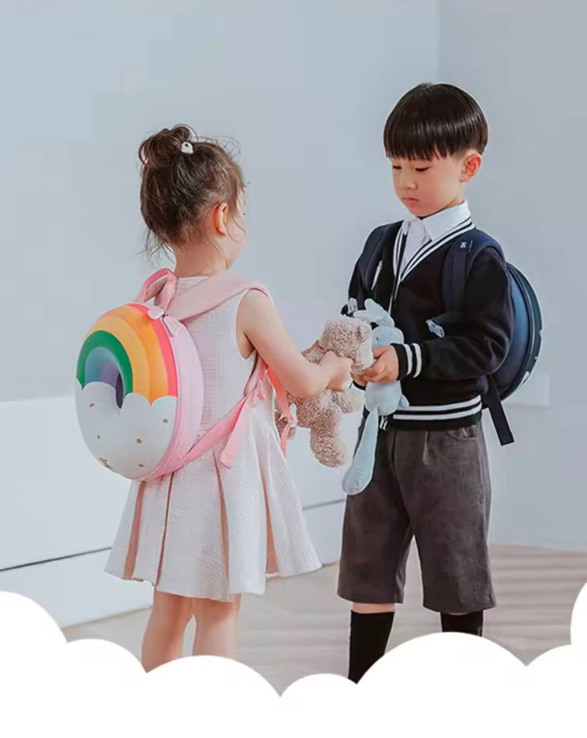 Mochila creativa para guardería en forma de nube y arcoíris