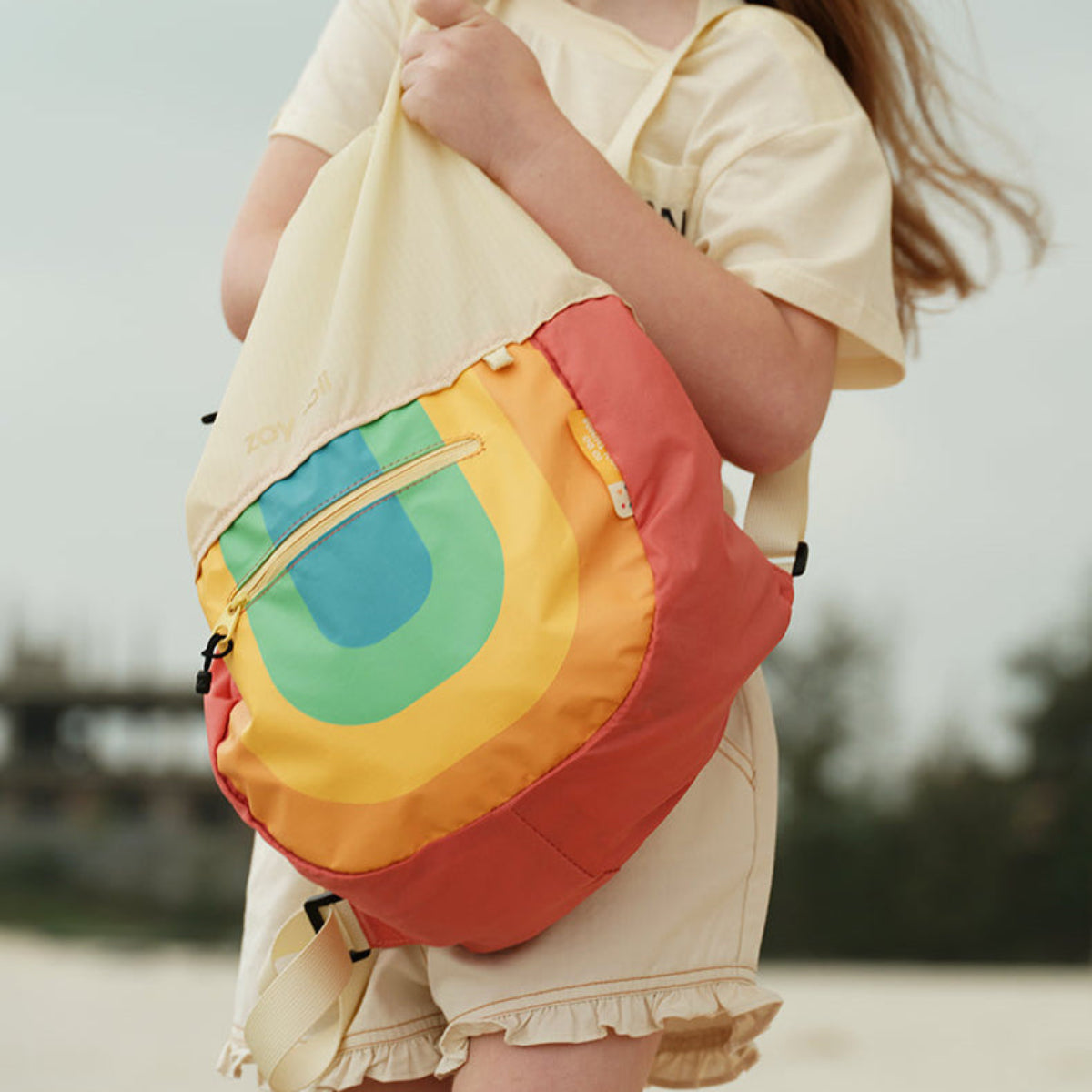 Mochila para niños pequeños con arcoíris multicolor y nube