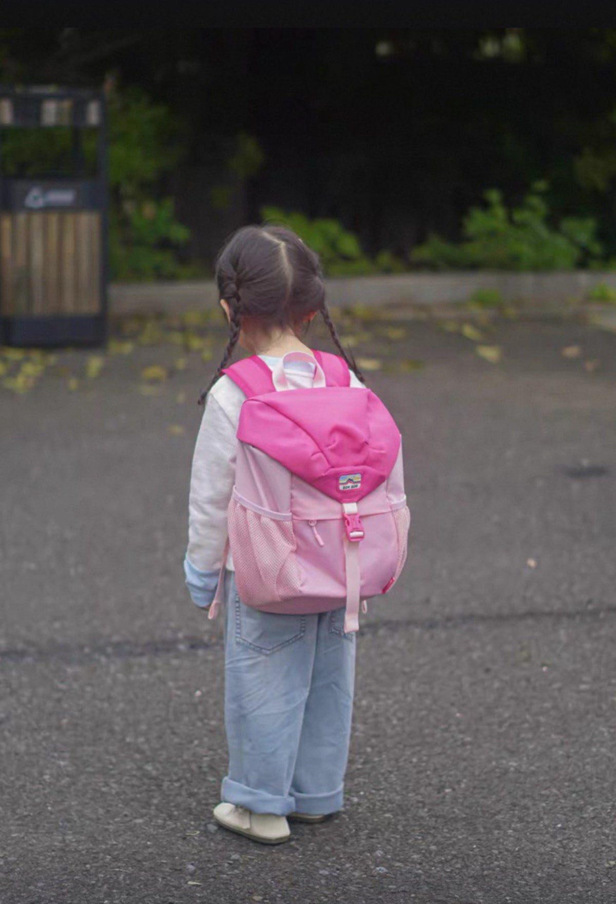 Zoii B73 Rosa - Mochila para Niños de Nylon Impermeable con Espalda Acolchada y Bolsillos Laterales de Malla 9.2L